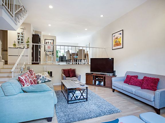 3rd image of 1721 Rogers Pl Unit 47G