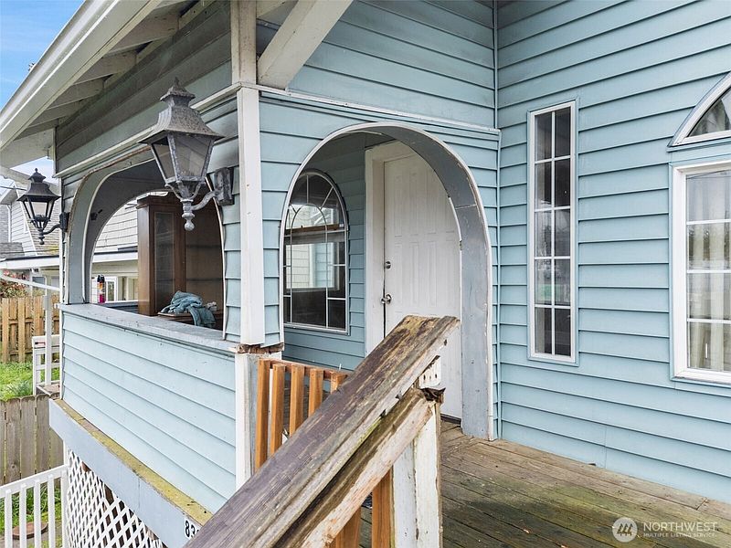 2nd image of 839 10th Street