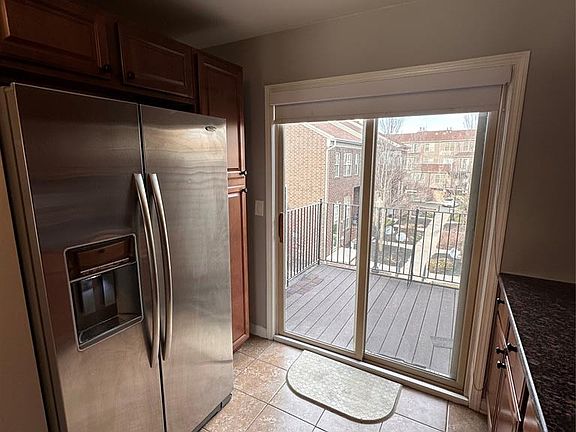 4th image of 4240 Maple St