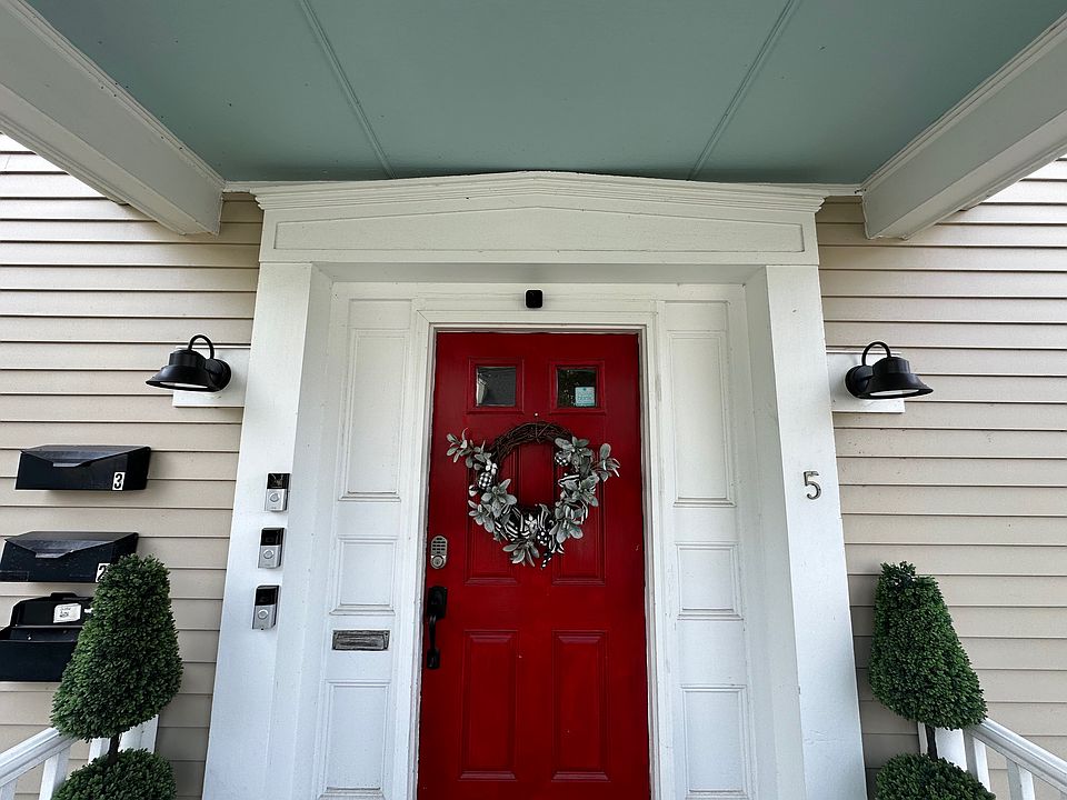 1st image of 5 Elliot Pl #2