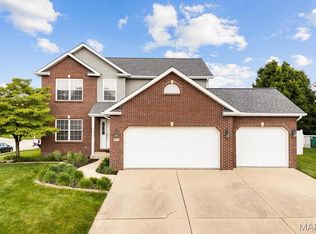 920 Allenbrook Ave, O'Fallon, IL 62269