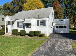 132 Forest Park Dr, Youngstown, OH
