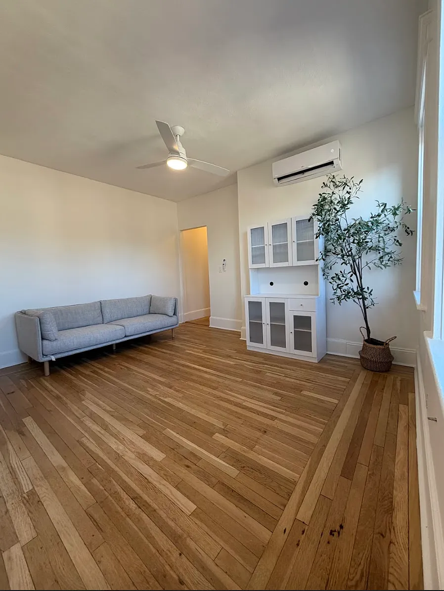 Building Photo - 1080 Commonwealth Ave #2