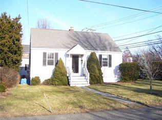 163 Paul Pl, Fairfield, CT 06824