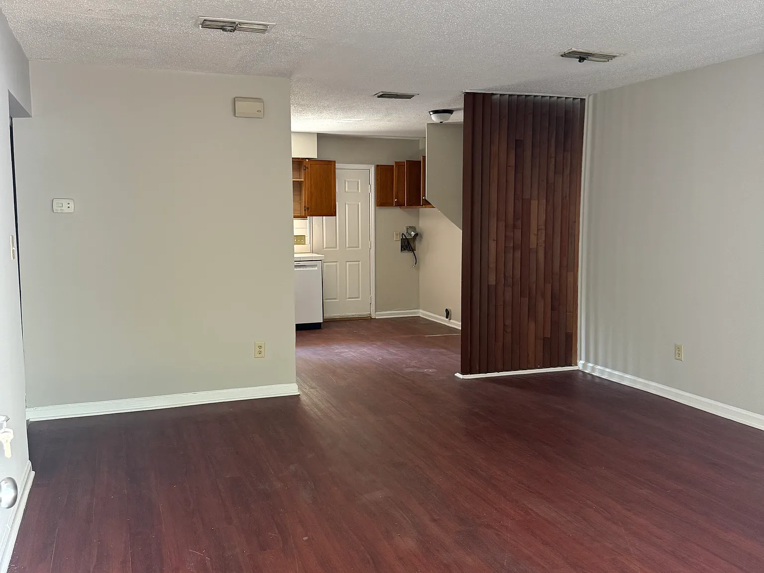 2 bed, $1,150 — Photo 2