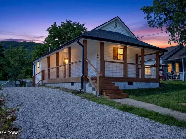 709 E Ash St, La Follette, TN 37766