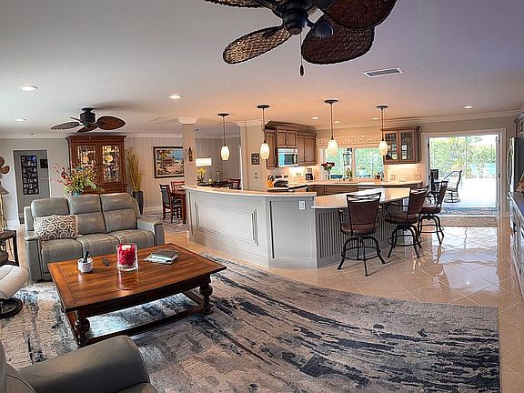 2nd image of 28404 Las Palmas Cir