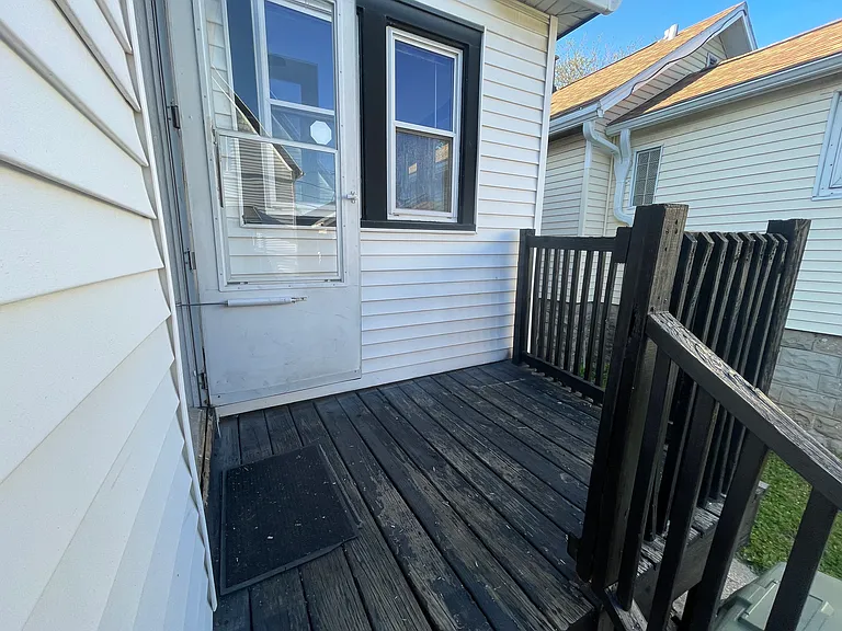 2521 W Michigan St — Photo 31