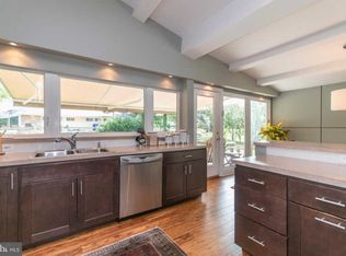 7761 Larzelere Ln, Wyncote, PA 19095