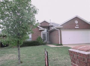 12616 Springwood Dr, Oklahoma City, OK 73120