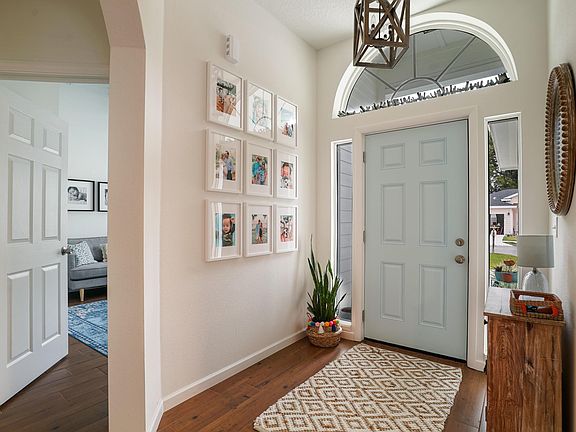 4th image of 1509 Julia St