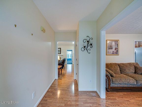 5th image of 10311 Wooded Hobbs Trl