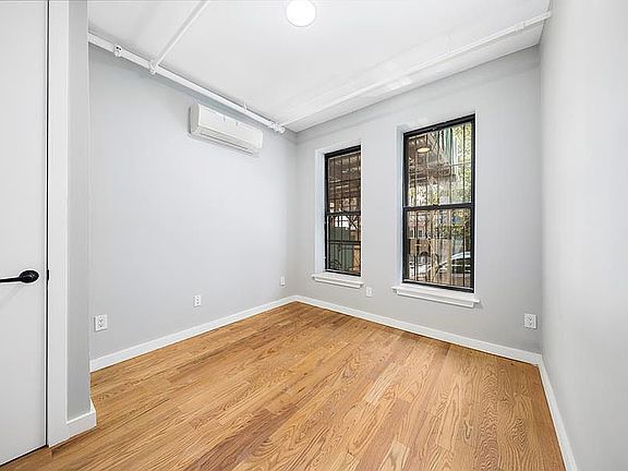 4th image of 824 Classon Ave #1R
