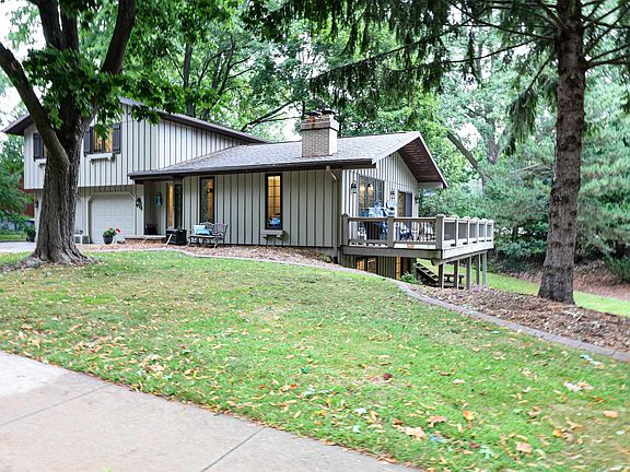 3rd image of 510 Rosehill Rd
