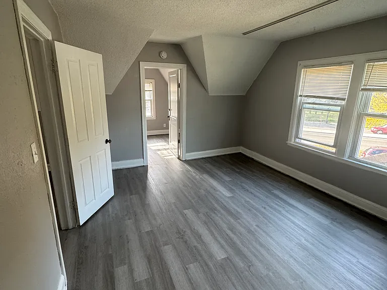 2940 Vincent Ave N #2 — Photo 10