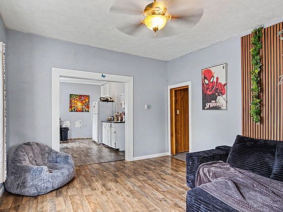 5th image of 519 Rose Ave