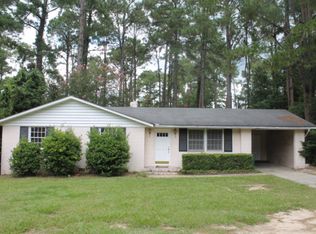 1202 Gornto Rd, Valdosta, GA 31602