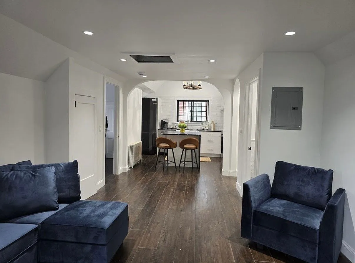 Remodeled new furnished apartment — Photo 2
