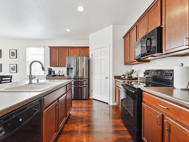 166 Gem Way — Photo 10