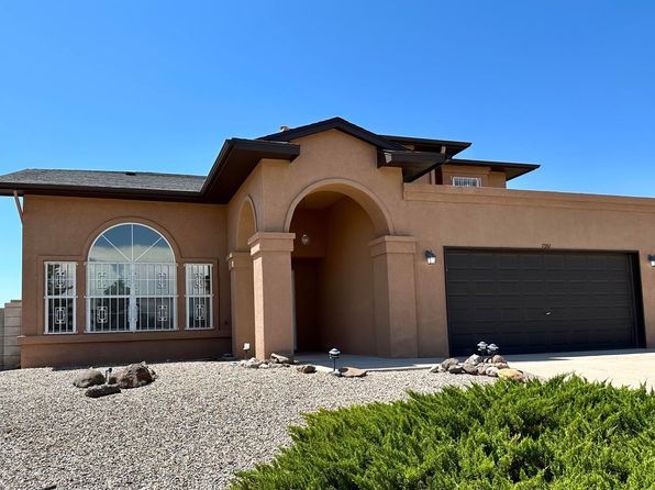 7352 Donet Dr NE, Rio Rancho, NM 87144