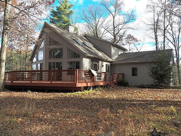 3rd image of 10707 Brown Lake Dr NE