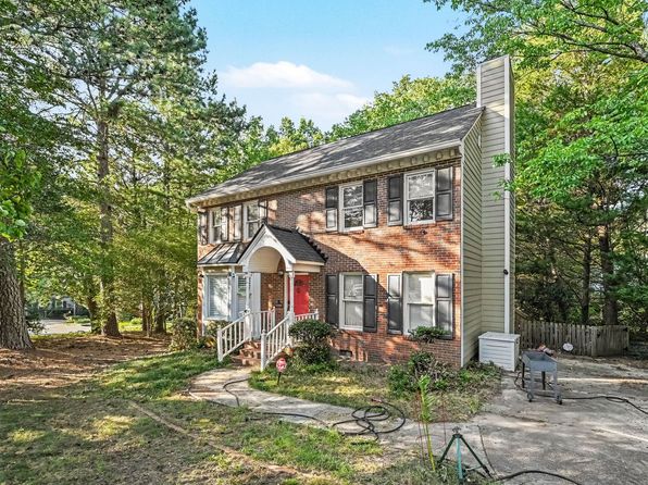 2 Hitching Rack Ct