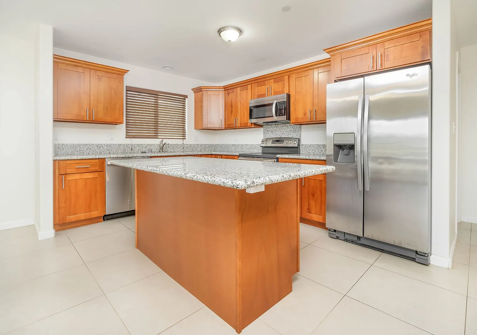 Wahiawa property: 3-bed, 2-bath, with garage available early August! — Photo 1