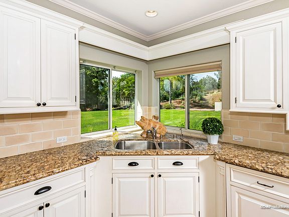 3rd image of 2036 Continental Ln