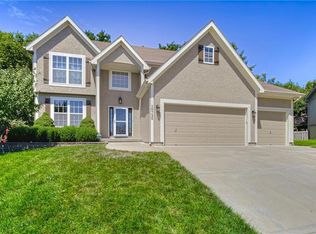 10720 N Manning Ct, Kansas City, MO 64157