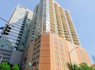 645 N Kingsbury St APT 2109, Chicago, IL 60654