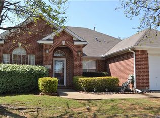 1802 Morning Glory Dr, Corinth, TX 76210