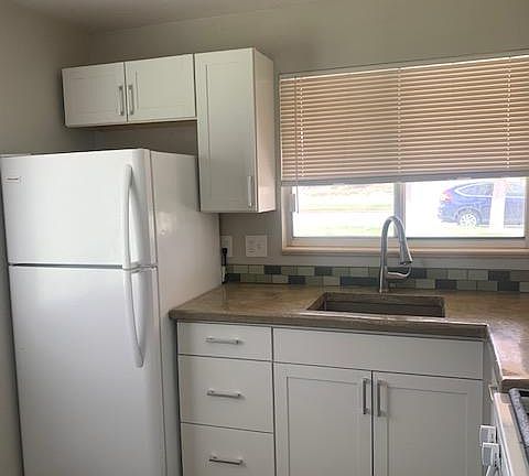 3rd image of 2939 Martin Luther King Blvd