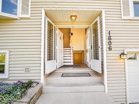 4th image of 1606 Wilson Ave