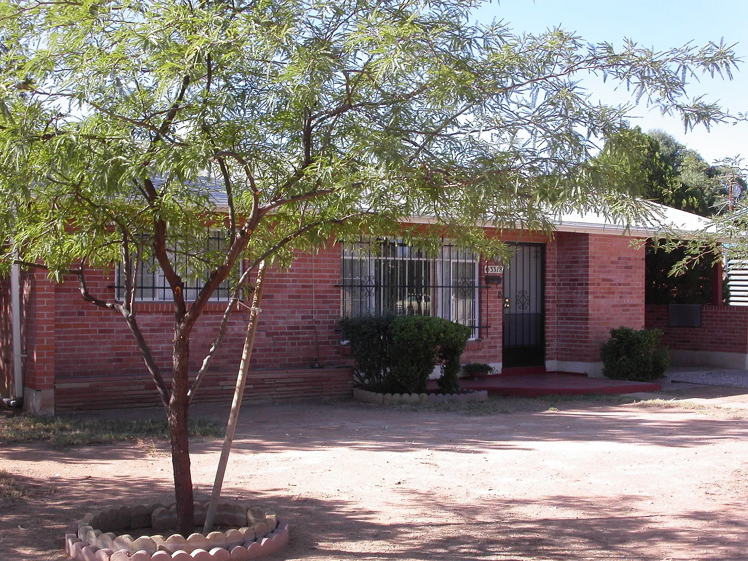 2 bed, 907 sqft, $1,600 — Photo 2