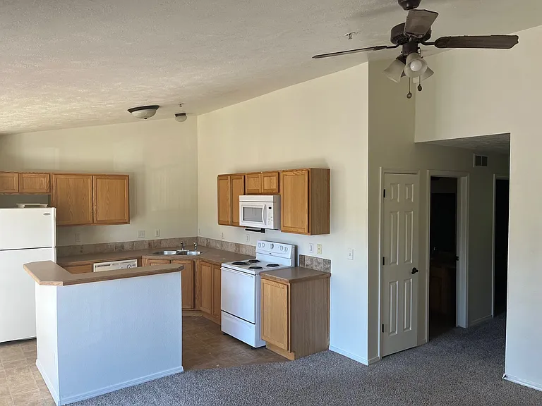 9176 W Brogan Dr #101 — Photo 6