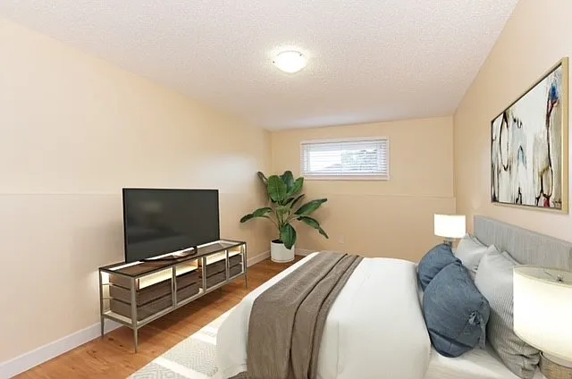 153 Woodvale Road West NW — Photo 32