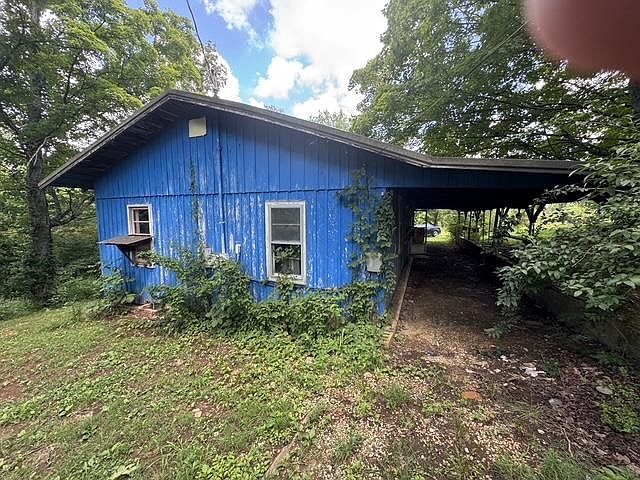 4th image of 311 Hillwood Rd