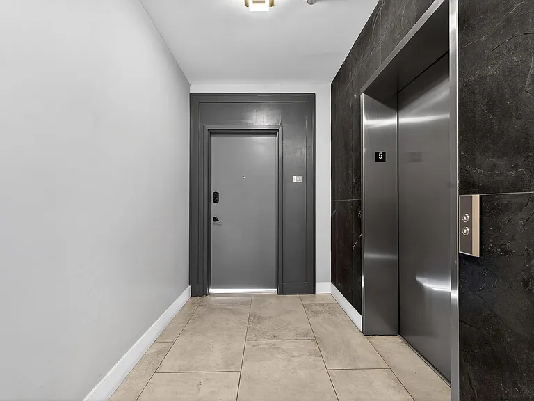 43-45 W 32nd St #501 — Photo 22