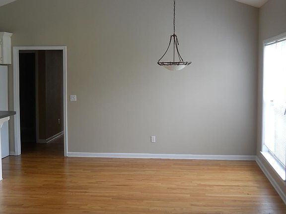 4th image of 112 Arapahoe Ln