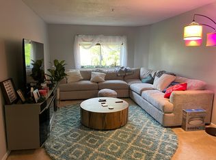 121 Cluff Crossing Rd APT 23, Salem, NH 03079