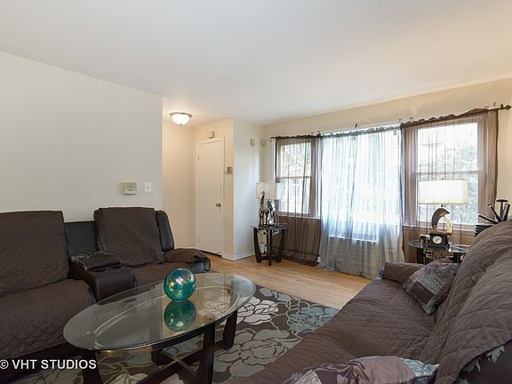 3rd image of 1507 W Birchwood Ave APT 2A