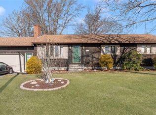 15 Morris St, West Warwick, RI 02893