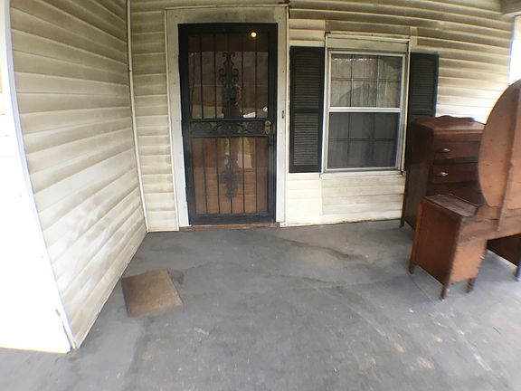 2nd image of 1758 Ohio Ave