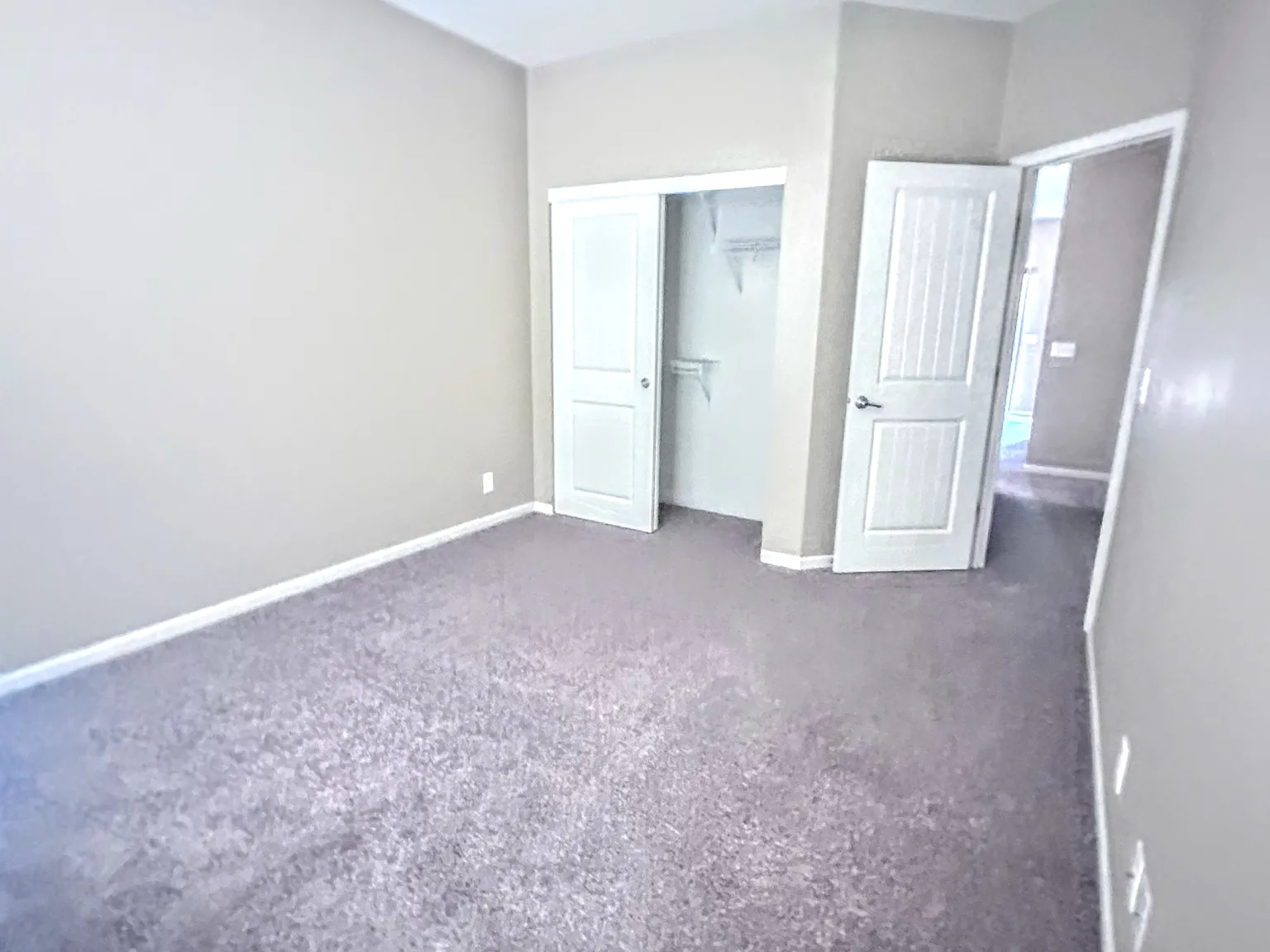 3 bed, 1608 sqft, $2,100 — Photo 3