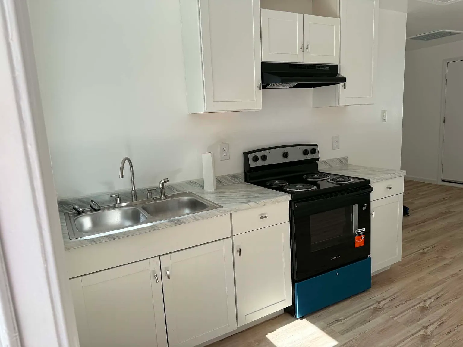 2 bed, $1,000 — Photo 1