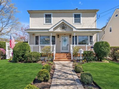25 Miller Avenue, Floral Park, NY, 11001