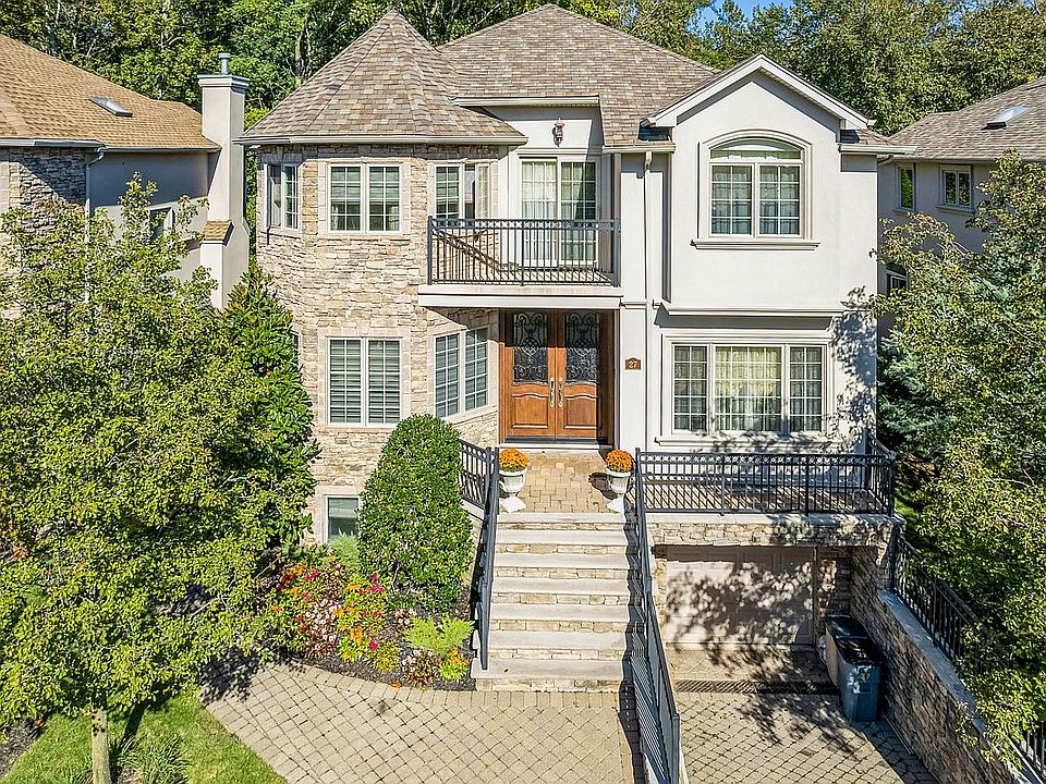 1st image of 27 Bruno Ln