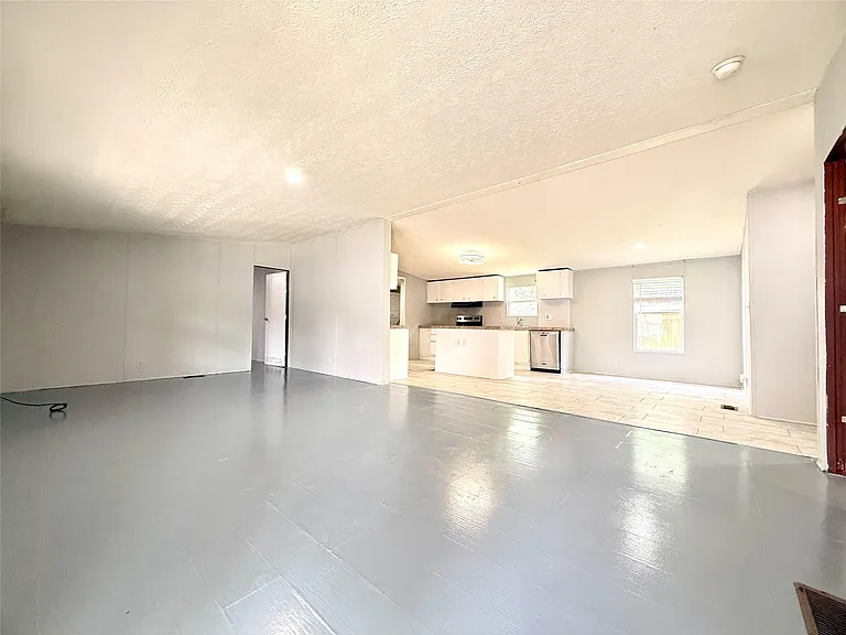 11115 Hayslip Ln — Photo 5