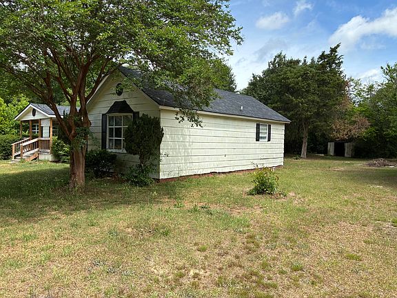 2nd image of 109 Pack Rd