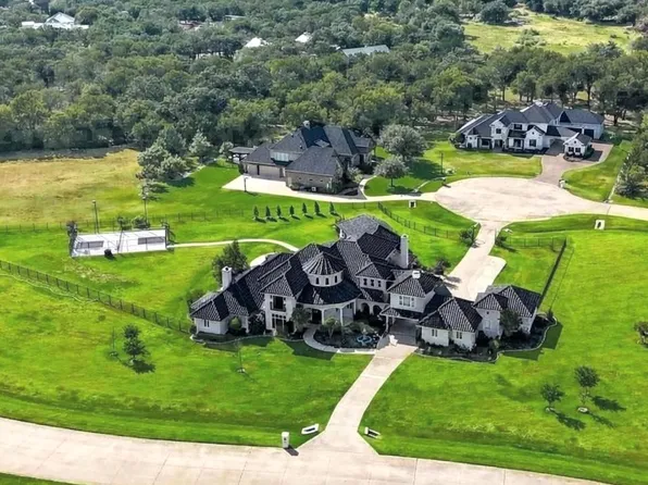 811 Noble Champions Way, Bartonville, TX 76226